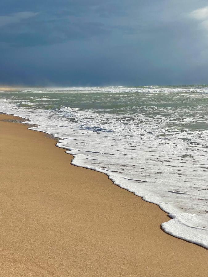 Bangalo De Madeira Em Condominio De Praia Camaçari Exterior foto