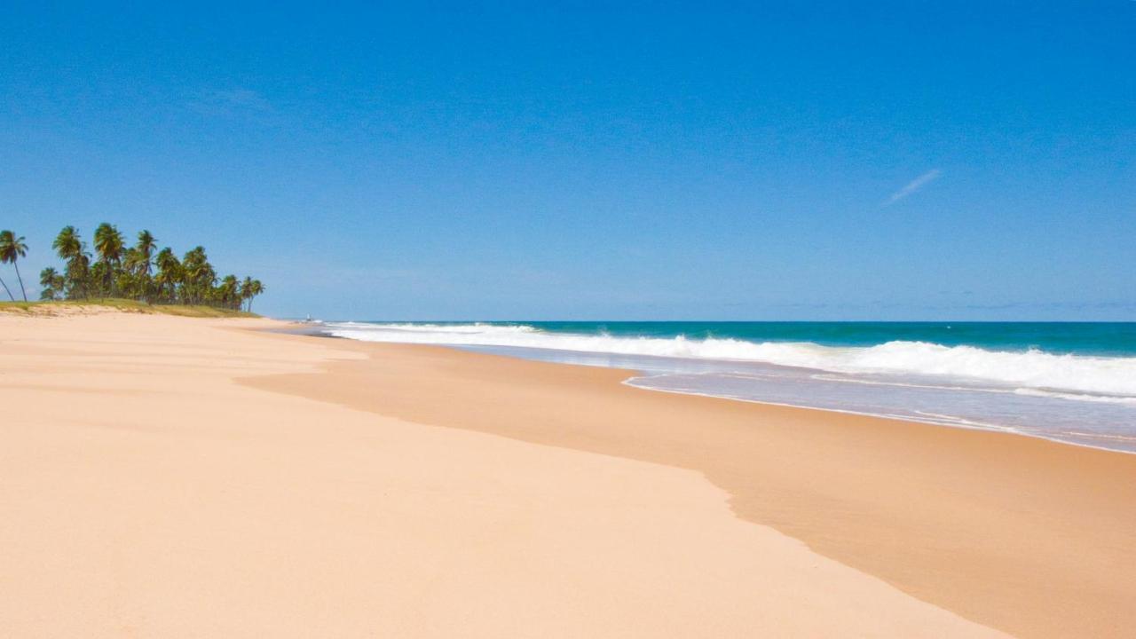 Bangalo De Madeira Em Condominio De Praia Camaçari Exterior foto